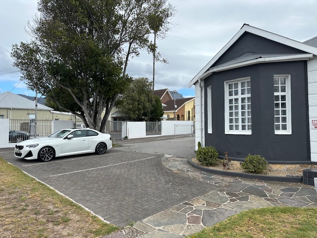 To Let commercial Property for Rent in Wynberg Western Cape
